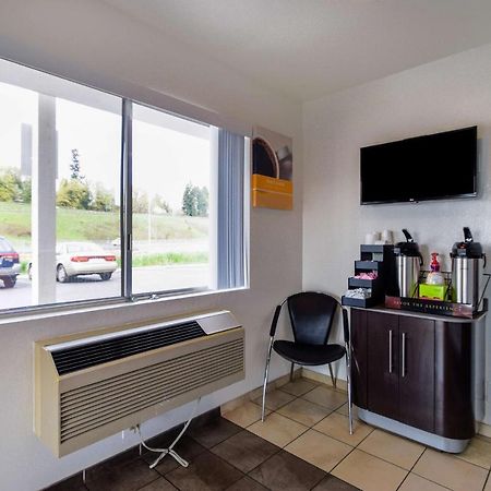 Motel 6-Kelso, Wa - Mt. St. Helens מראה חיצוני תמונה