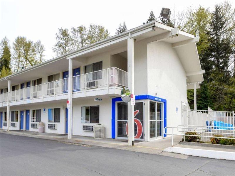 Motel 6-Kelso, Wa - Mt. St. Helens מראה חיצוני תמונה