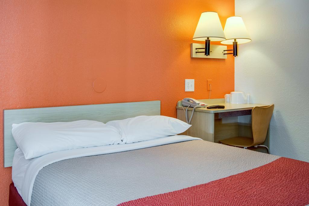Motel 6-Kelso, Wa - Mt. St. Helens מראה חיצוני תמונה