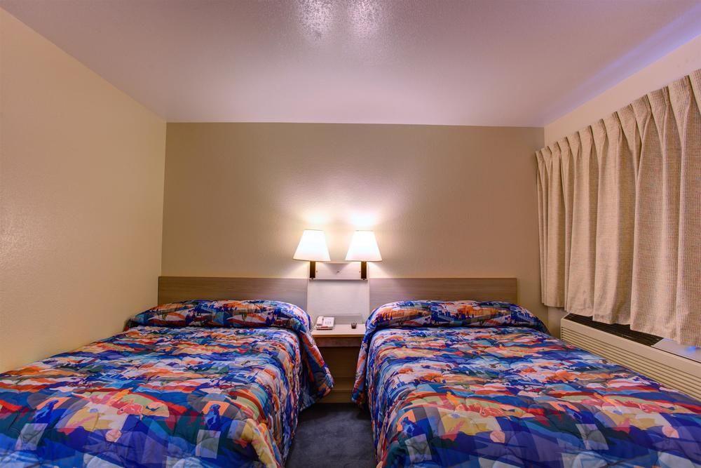 Motel 6-Kelso, Wa - Mt. St. Helens מראה חיצוני תמונה