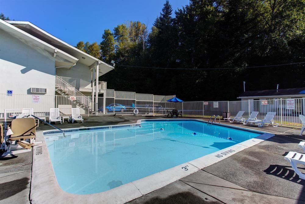 Motel 6-Kelso, Wa - Mt. St. Helens מראה חיצוני תמונה