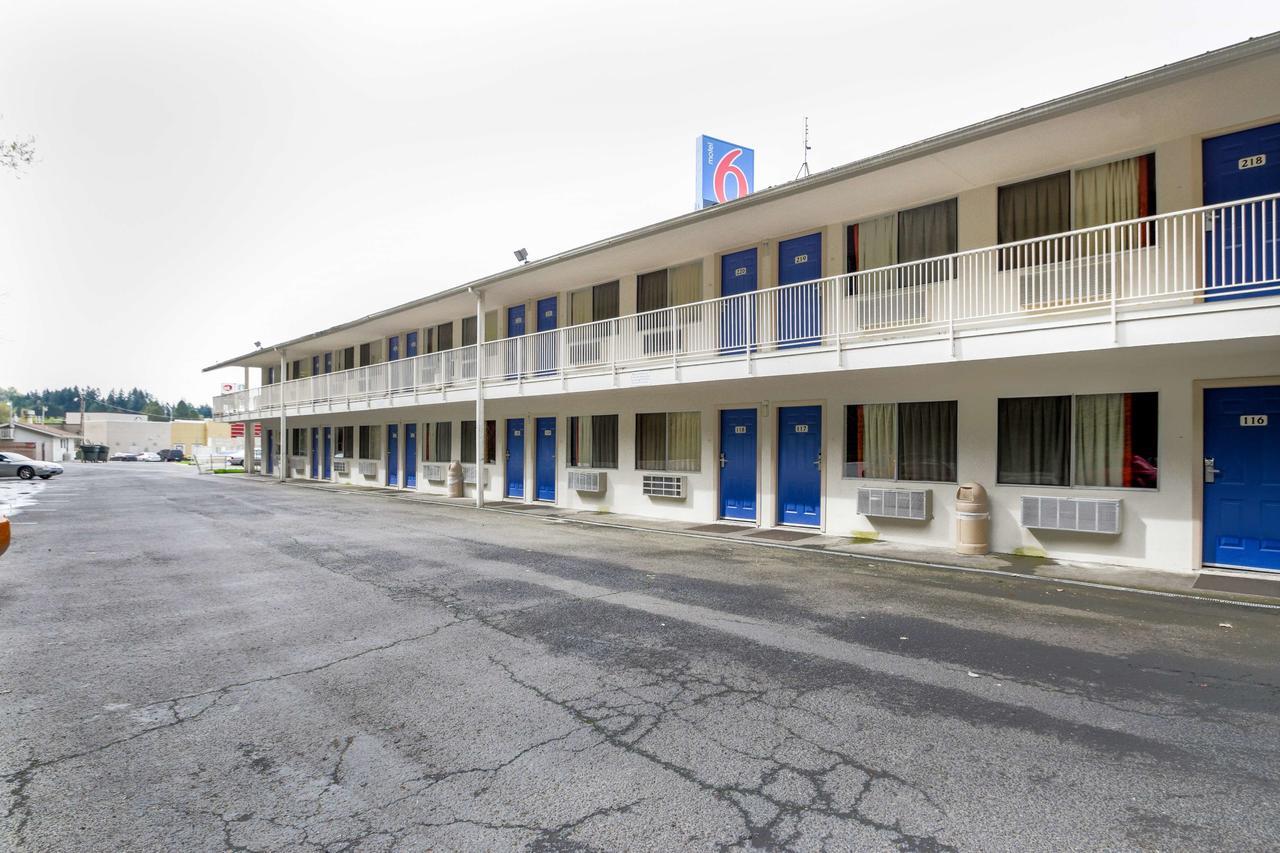 Motel 6-Kelso, Wa - Mt. St. Helens מראה חיצוני תמונה