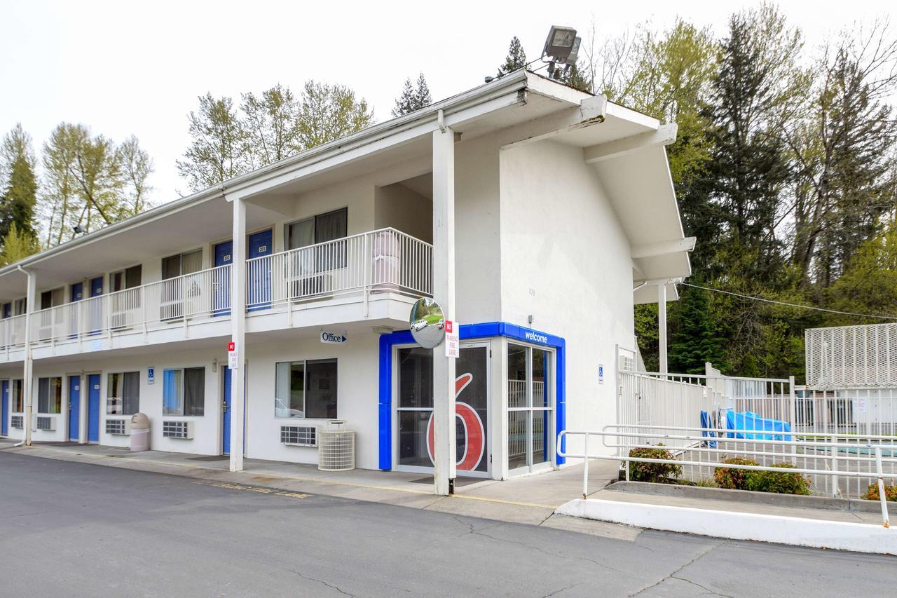 Motel 6-Kelso, Wa - Mt. St. Helens מראה חיצוני תמונה