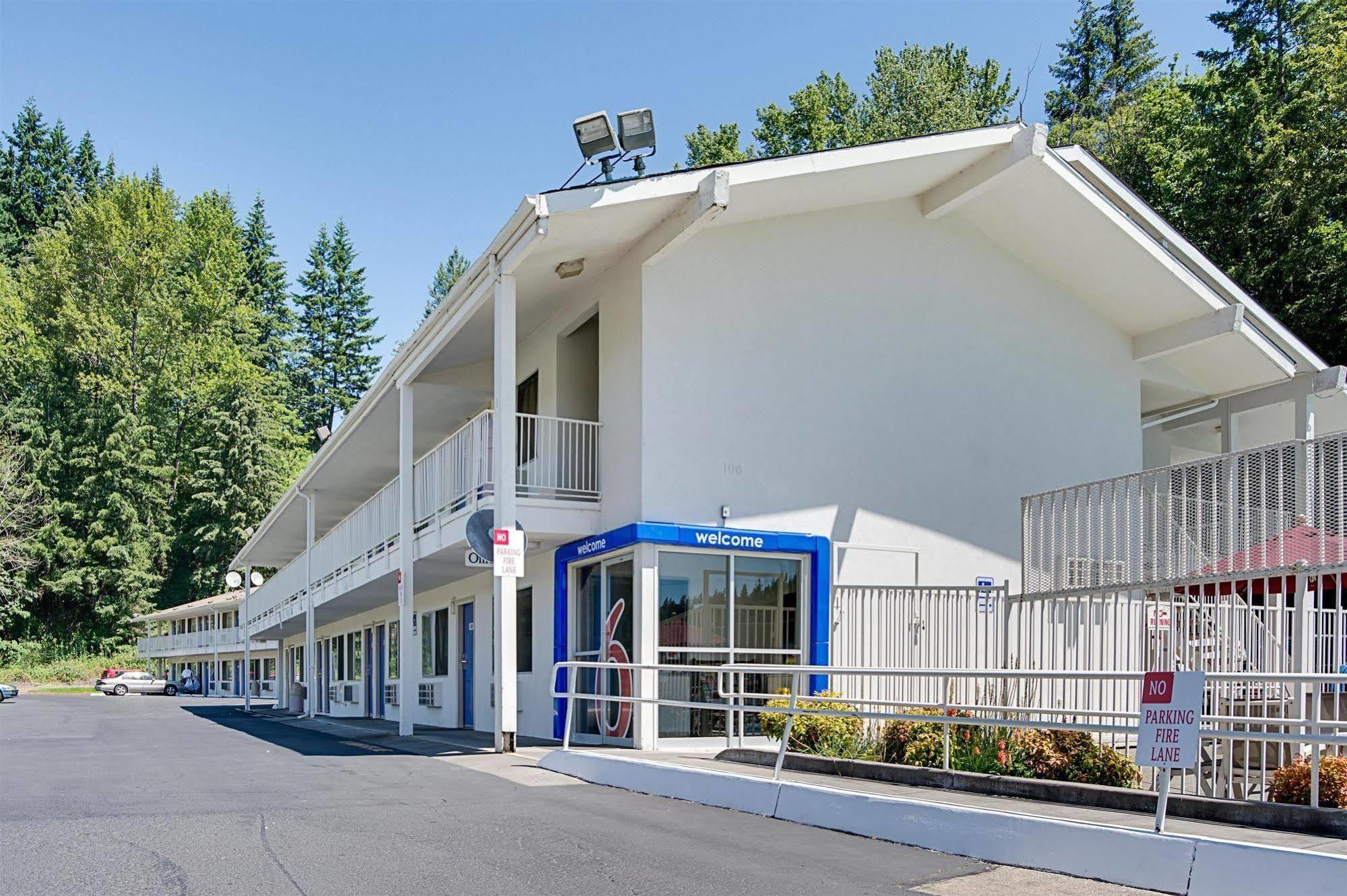 Motel 6-Kelso, Wa - Mt. St. Helens מראה חיצוני תמונה