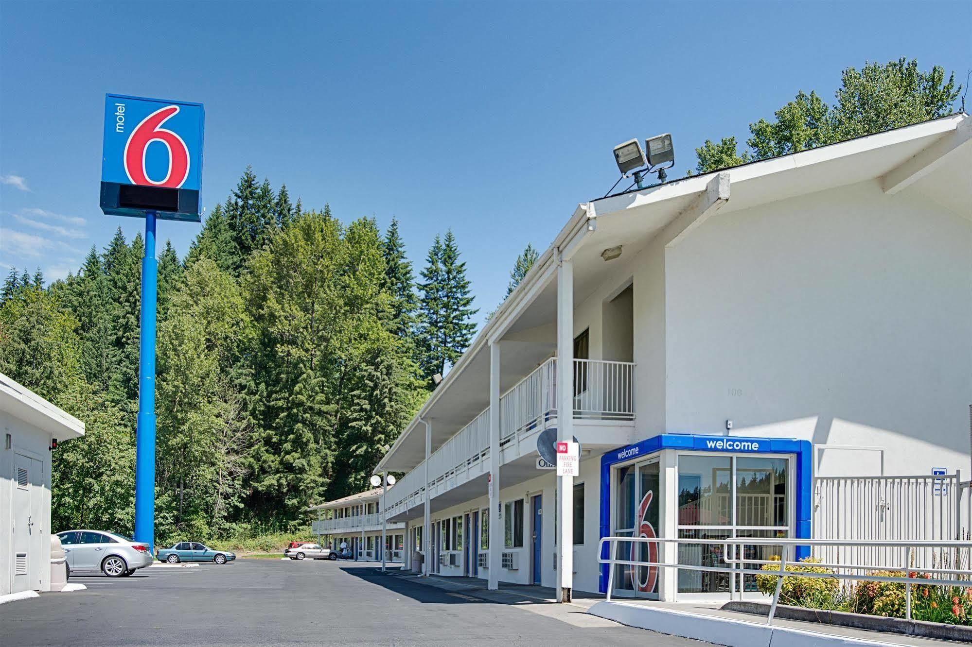 Motel 6-Kelso, Wa - Mt. St. Helens מראה חיצוני תמונה